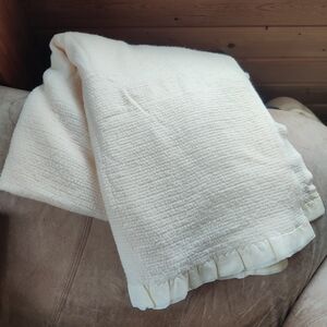 Vintage Waffle Weave Thermal Acrylic Blanket Satin Trim Ivory Cream Twin 84x60